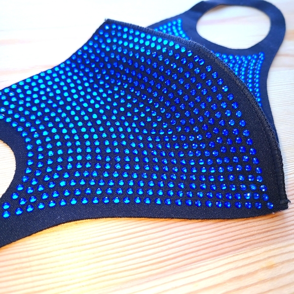 🥑 NWOT Black & Blue Bedazzled Gem Face Mask 😷 - Picture 3 of 4